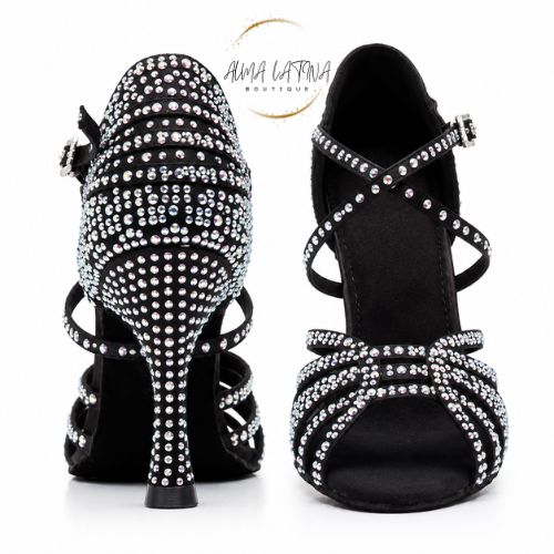 Zapato negro con brillantes — frente y espalda